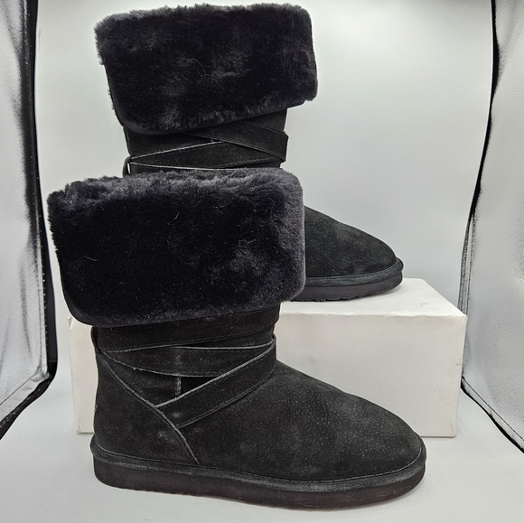 Lamo faux fur lined leather boots size 9 - Picture 2 of 15